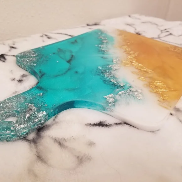 Resin Cutting board - Picture 1 of 4